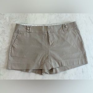Stone Khaki Banana Republic Chino Shorts. Women's Size 14. 3 inch Inseam.